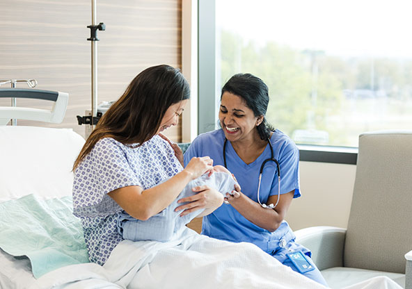 Midwife vs. OBGYN: Understanding Your Choices for Childbirth Care